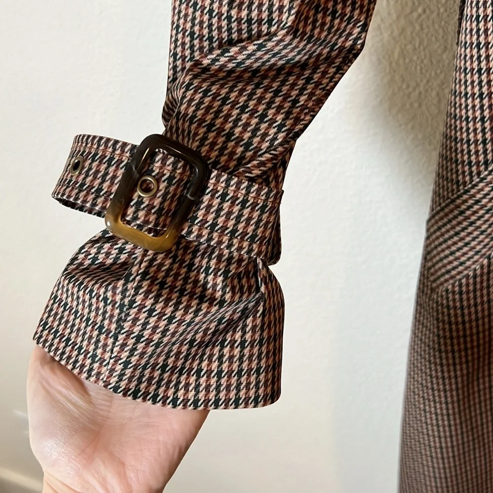 NWT Bernardo Houndstooth Trench Coat with Hidden buttons and belt size Small - Picture 6 of 10